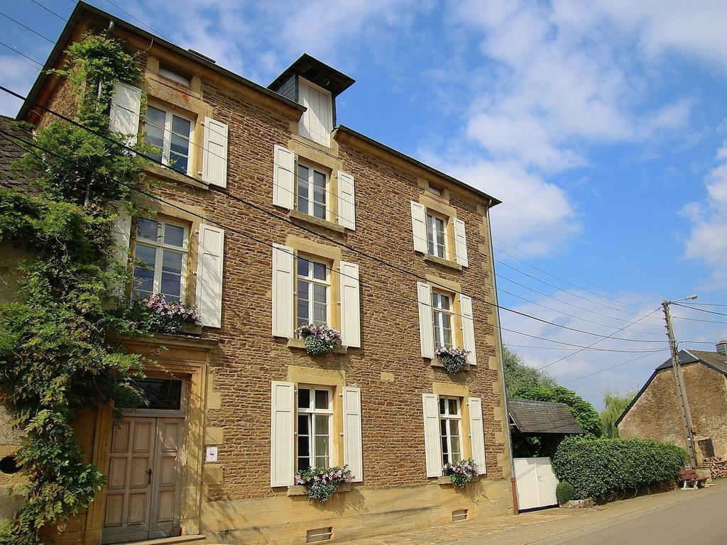 Unique Holiday Home In Virton With Jacuzzi Latour Εξωτερικό φωτογραφία