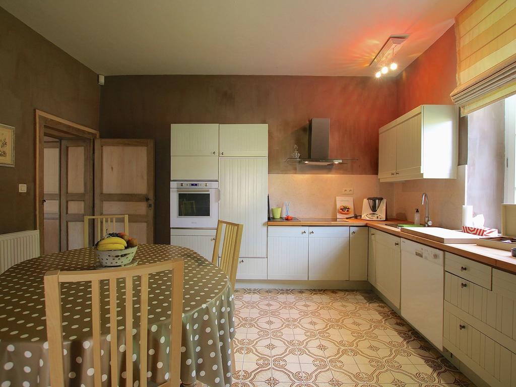 Unique Holiday Home In Virton With Jacuzzi Latour Εξωτερικό φωτογραφία