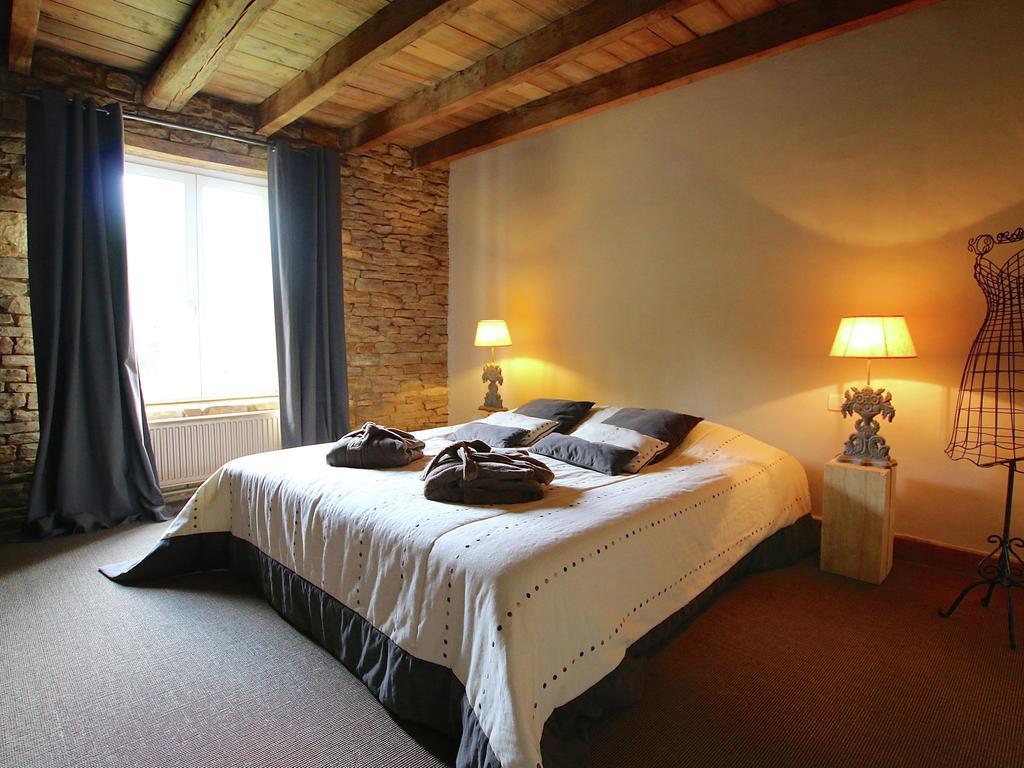 Unique Holiday Home In Virton With Jacuzzi Latour Εξωτερικό φωτογραφία