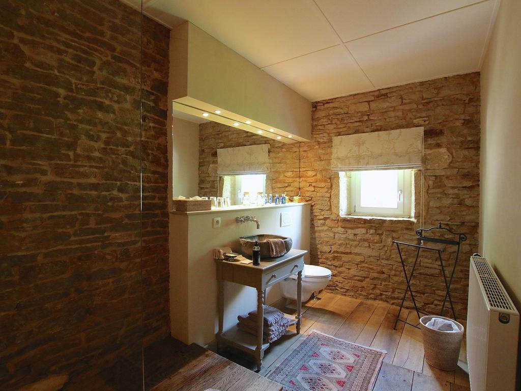 Unique Holiday Home In Virton With Jacuzzi Latour Εξωτερικό φωτογραφία