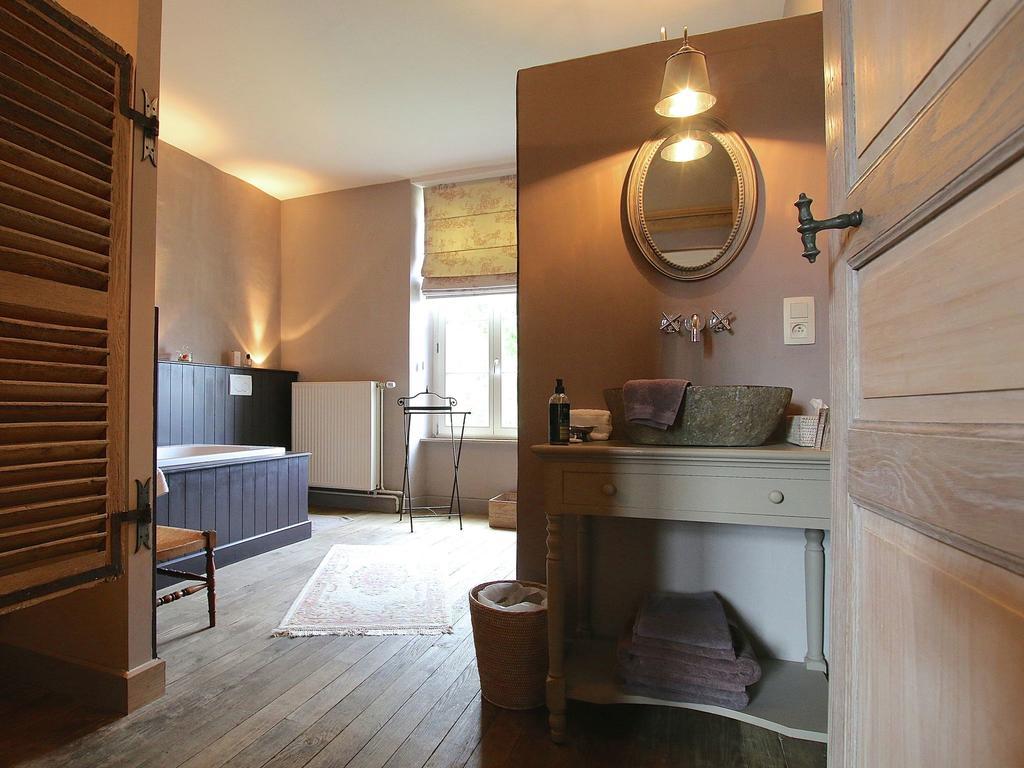 Unique Holiday Home In Virton With Jacuzzi Latour Εξωτερικό φωτογραφία
