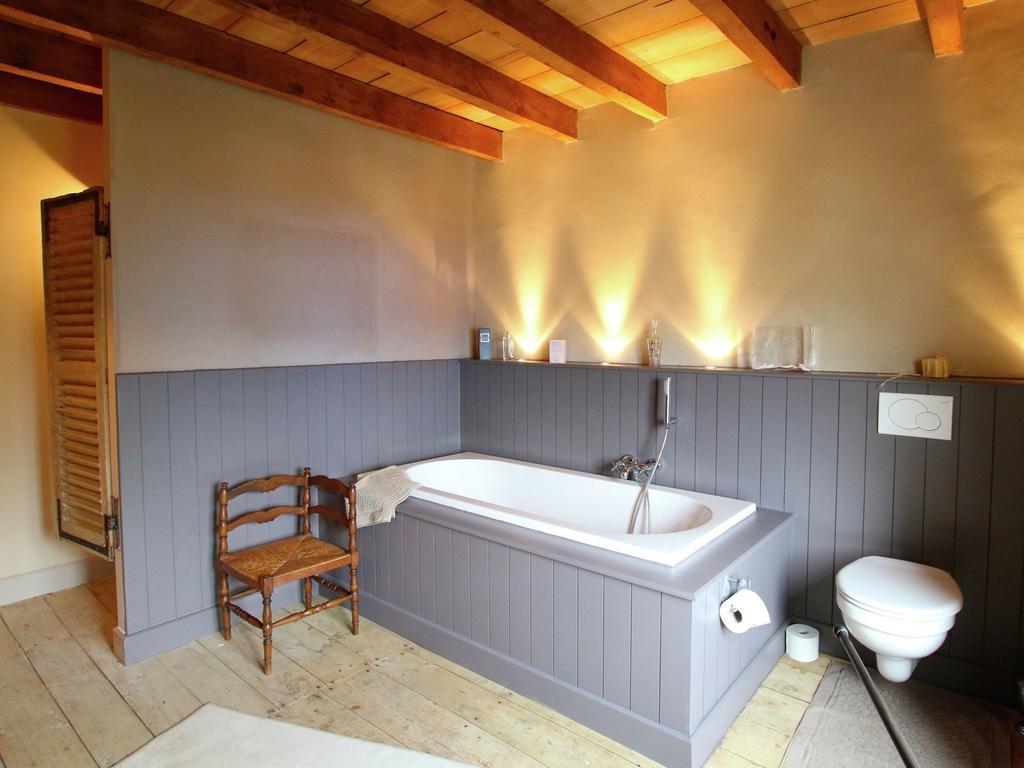 Unique Holiday Home In Virton With Jacuzzi Latour Εξωτερικό φωτογραφία
